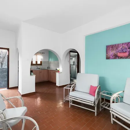 Cavo Grosso Aparthotel Mavrovoúnion