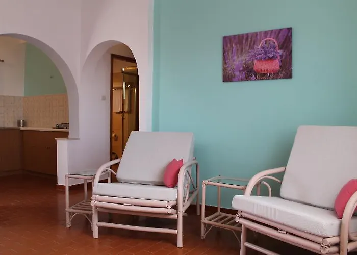 Cavo Grosso Mavrovoúnion